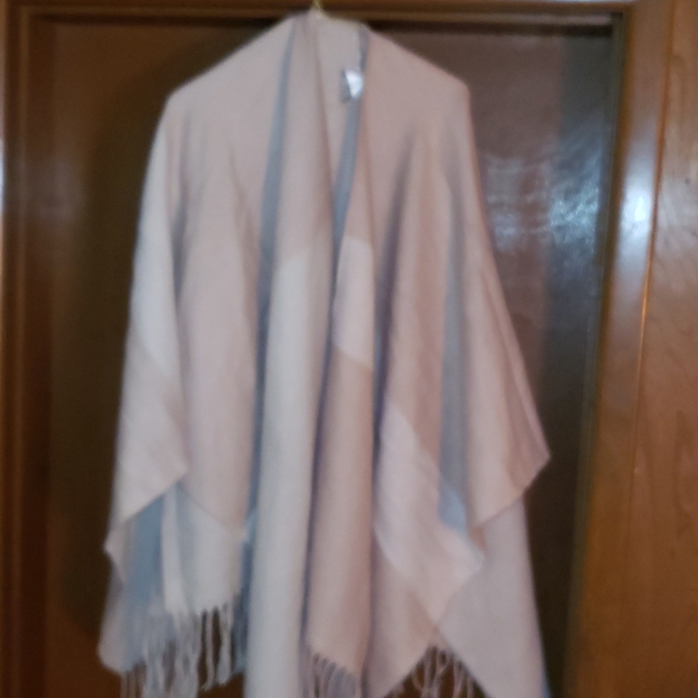 Soia and kyo woven scarfigan with fringe